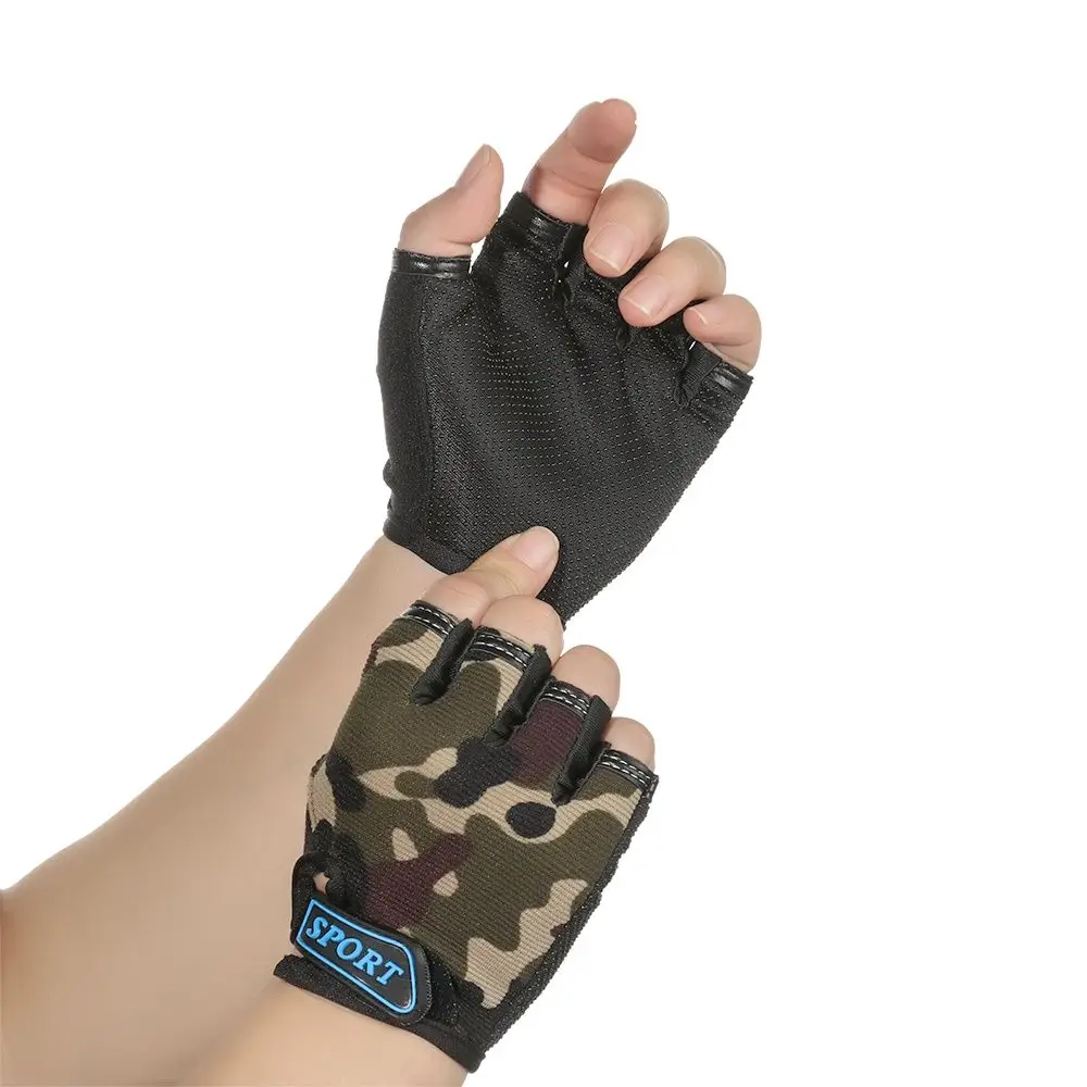 Boys Non-slip Anti-sweat Skating Breathable Half Finger Golves Camouflage Bike Mittens Children Cycling Gloves Riding Equipment