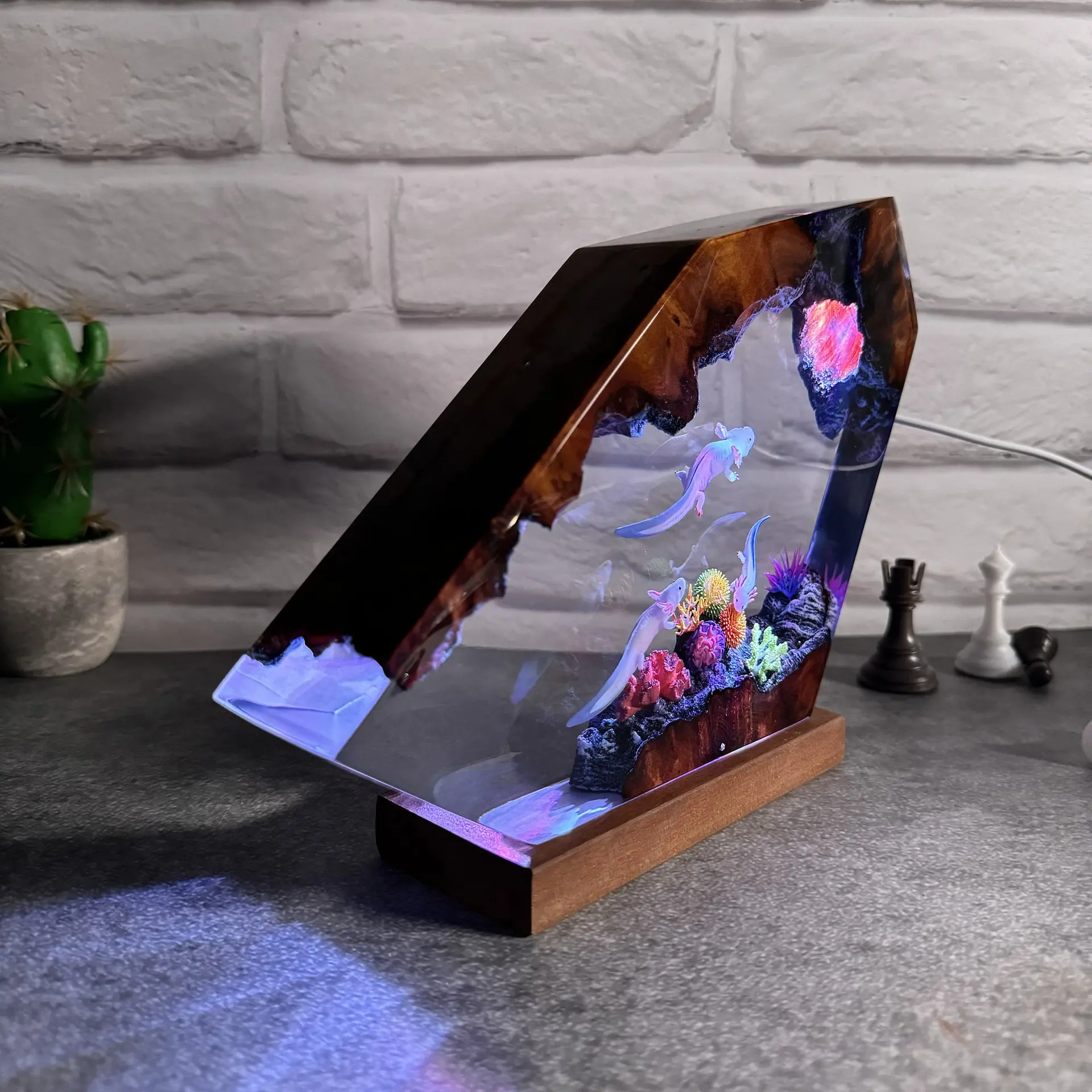 โคมไฟเรซิ่น Salamander Theme Night Light Creative Art ตกแต่ง Salamander Habitat ภูมิทัศน์ตารางโคมไฟชาร์จ USB