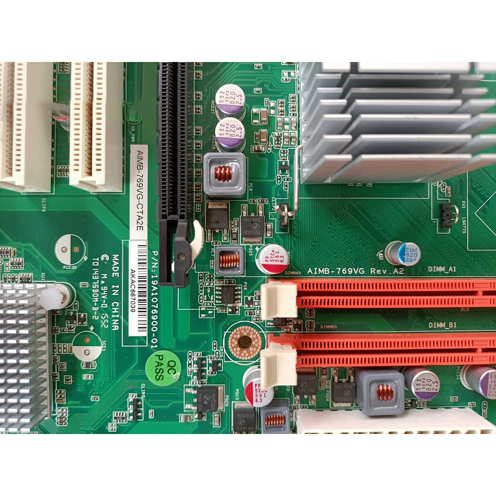 

Материнская плата промышленного управления AIMB-769VG-CTA2E AIMB-769VG Rev A2