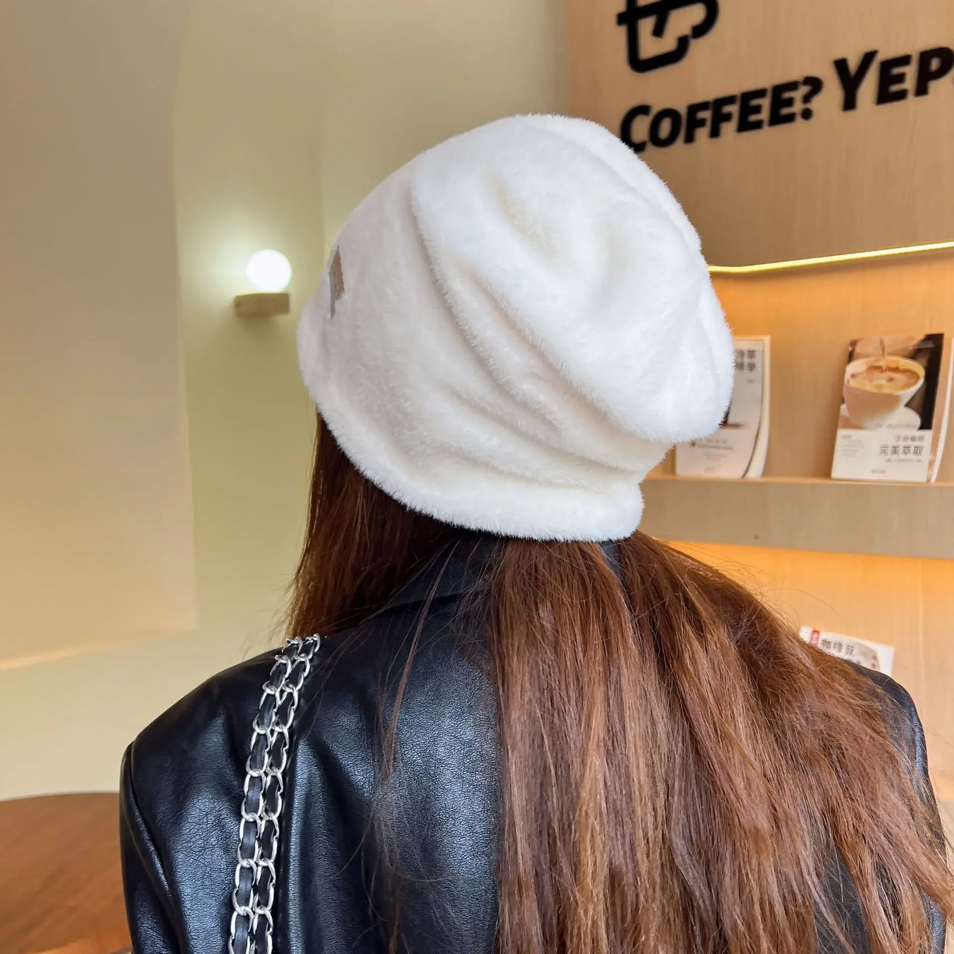 Female Casual Beanie Caps Skullies Warm Hats Autumn And Winter Polyester 58-60cm Plush Metal Label Decoration Loose Stack