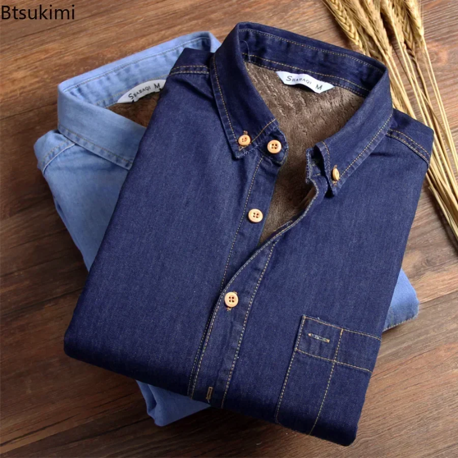 Nuevo 2025 Otoño Invierno cálido Denim Jeans vestido camisa hombres forro polar camisas de terciopelo botón abajo marca masculina camisa de fondo