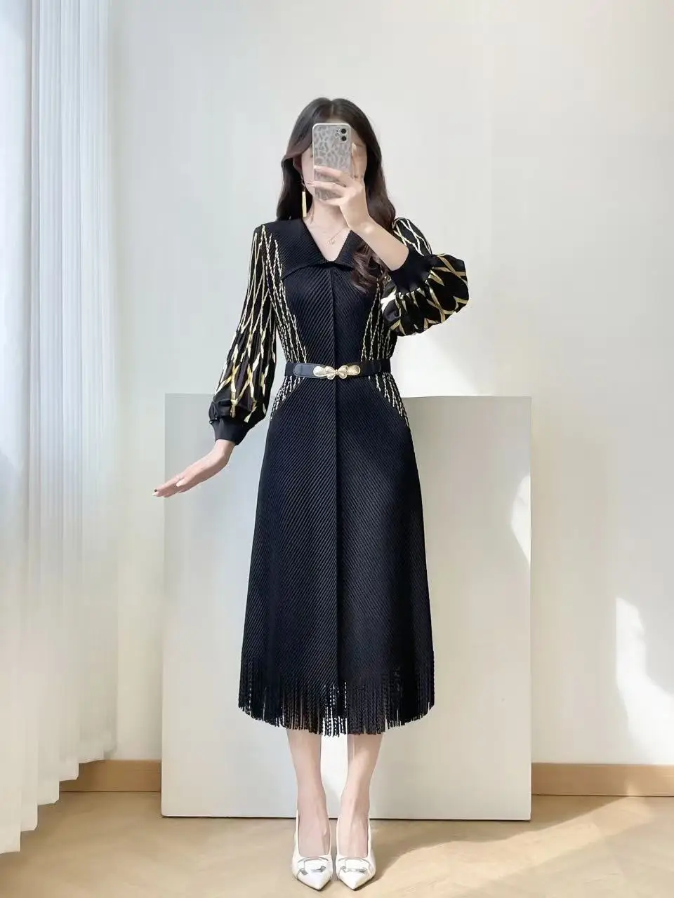 Miyake 2025 Autunno Inverno Nuova Scaglie di Pesce Pieghettato Lace-up Vita Sottile Abito A Pieghe Moda Donna Temperamento Versatile Donne