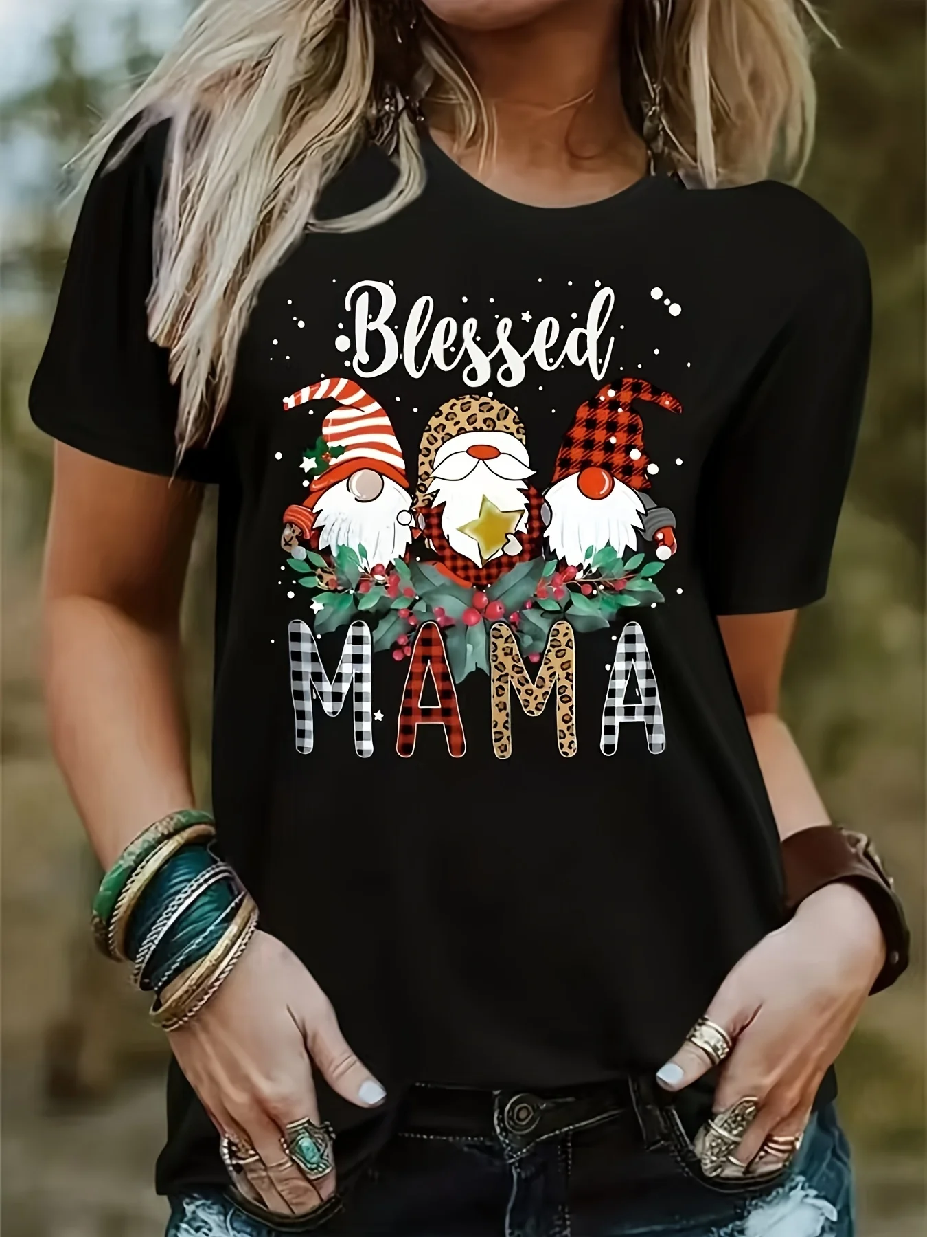 T-Shirt imprimé Gnome de noël pour femmes, col rond, avec Gnome festif, imprimé joyeux noël, t-shirts à manches courtes