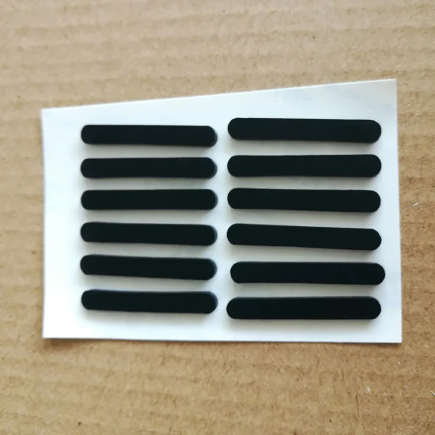 10Pc Tappetino ovale in gomma siliconica autoadesiva Attrezzatura per armadio Piedini antiscivolo Protezioni per pavimenti Larghezza 3 - 5mm Spessore 1,5mm