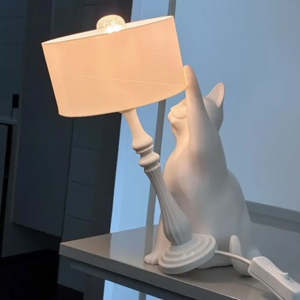 Decorative Cat Gravity Table Lamp Creative Home Ornament Animal Bedside Night Lighting Minimalist White Finish