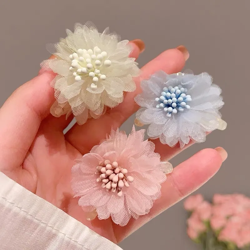 

2025 Spring Summer New Fairy Flower Mini Claw Clips for Princesses Girls Side Bangs Hair Grips Kids Hair Accessories Must-Have