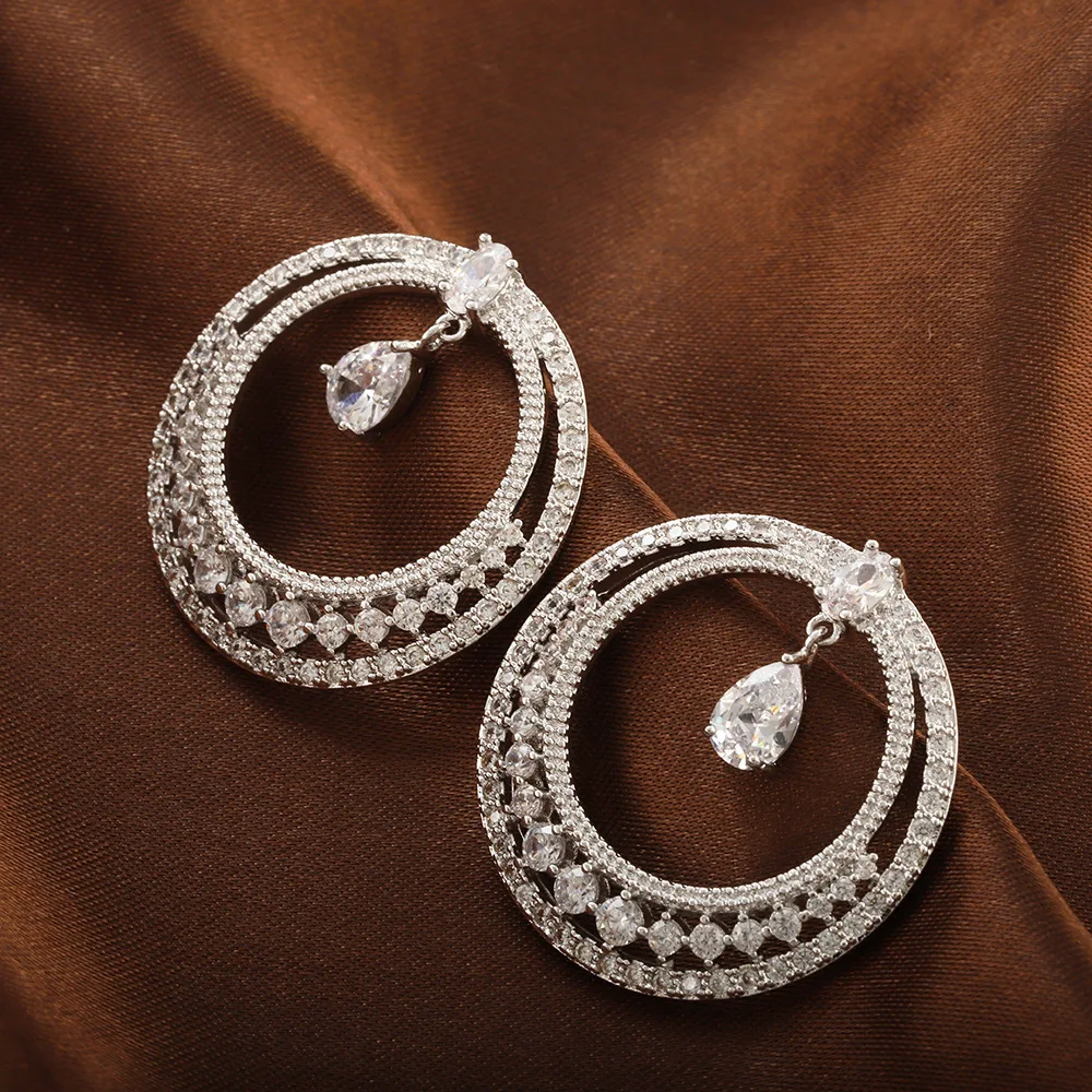 Round-shaped smart and elegant Indian design women earrings