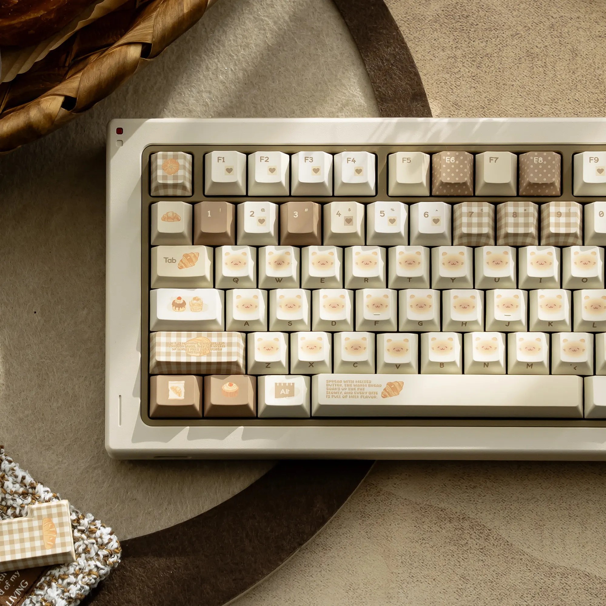 Bakehouse Theme Keycaps 136 Keys Cherry Profile Dye-Sublimation PBT Cute Brown Kitten Keycaps Set For MX Mechanical Keyboards