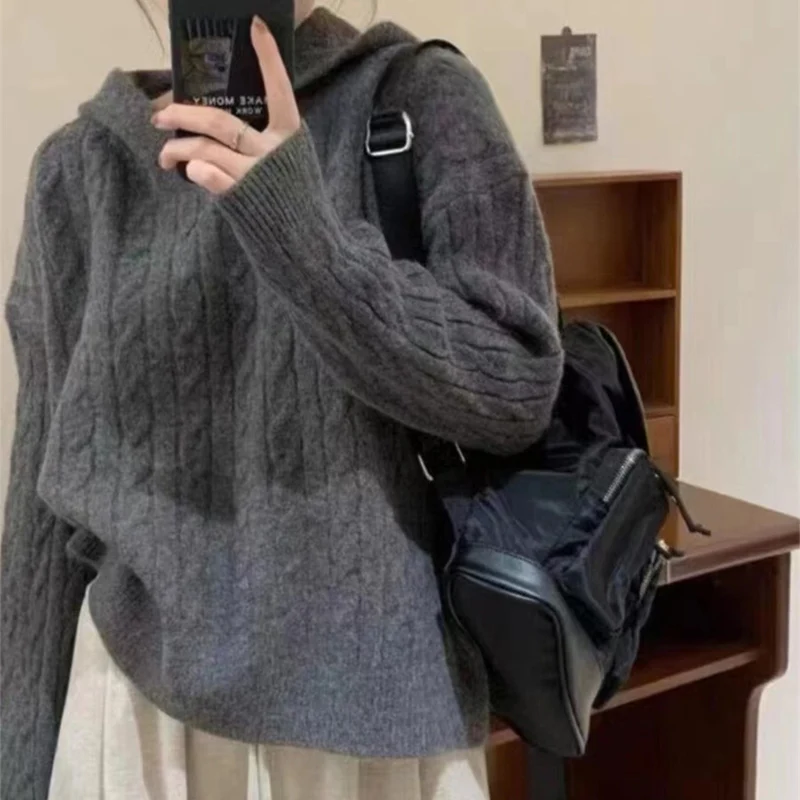 Damski sweter vintage koreański 2025, skręcony, jesienno-zimowy, modny, jednolity kolor, z kapturem, luźny, ciepły, dzianina w stylu Harajuku.