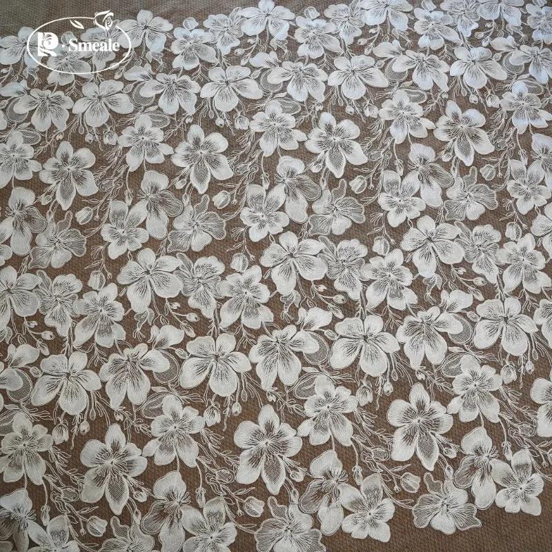 Seil-Stickerei Spitzenstoff Cheongsam Hochzeitskleid Meerjungfrauenkleid Weiße Blumenstickerei Retro Handgemachtes DIY-Zubehör – Detail 6