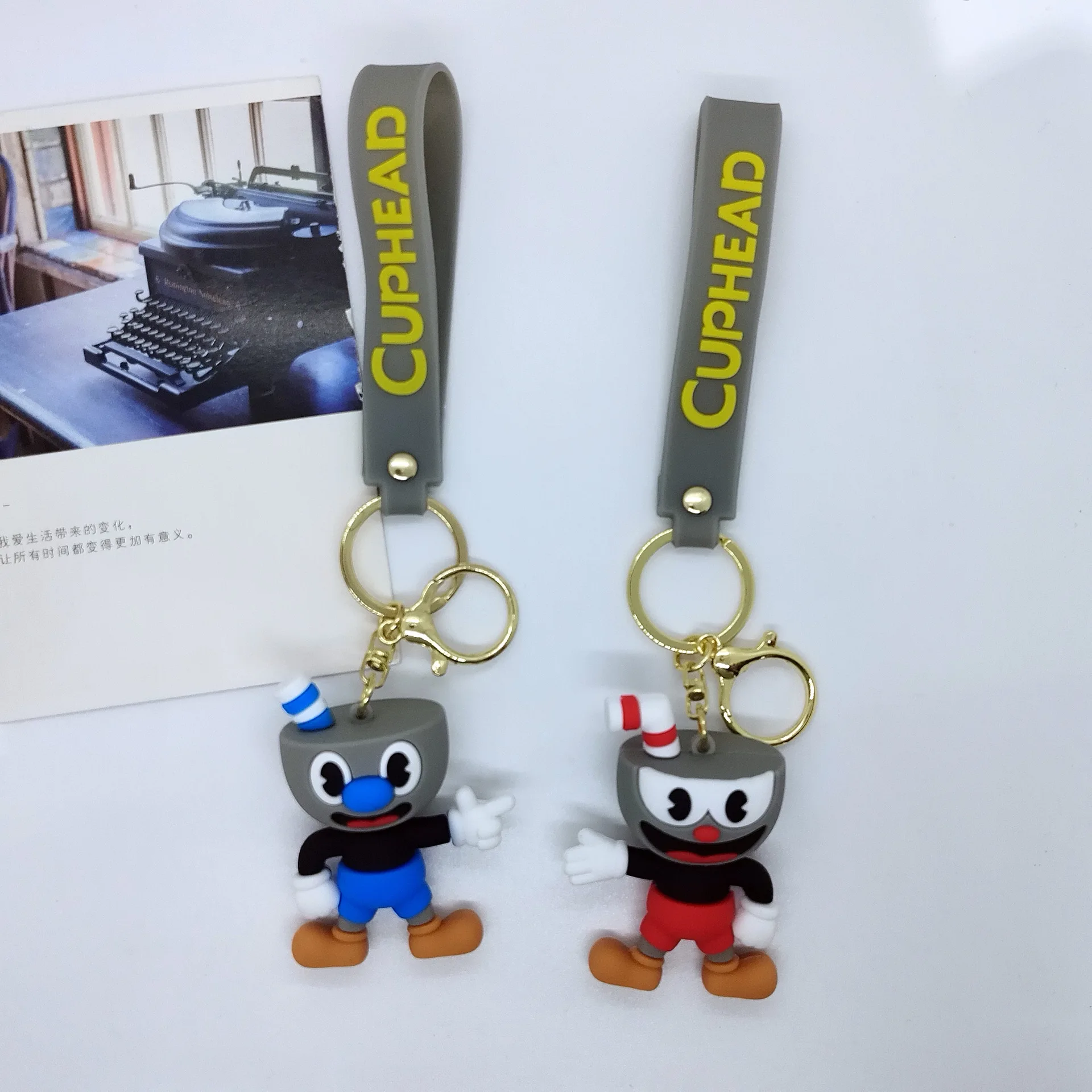 Creative New 3 Styles Mugman Model PVC Dolls Anime Key Chain Cuphead Cartoon Doll Car Key Accessories Toys Gifts wholesale