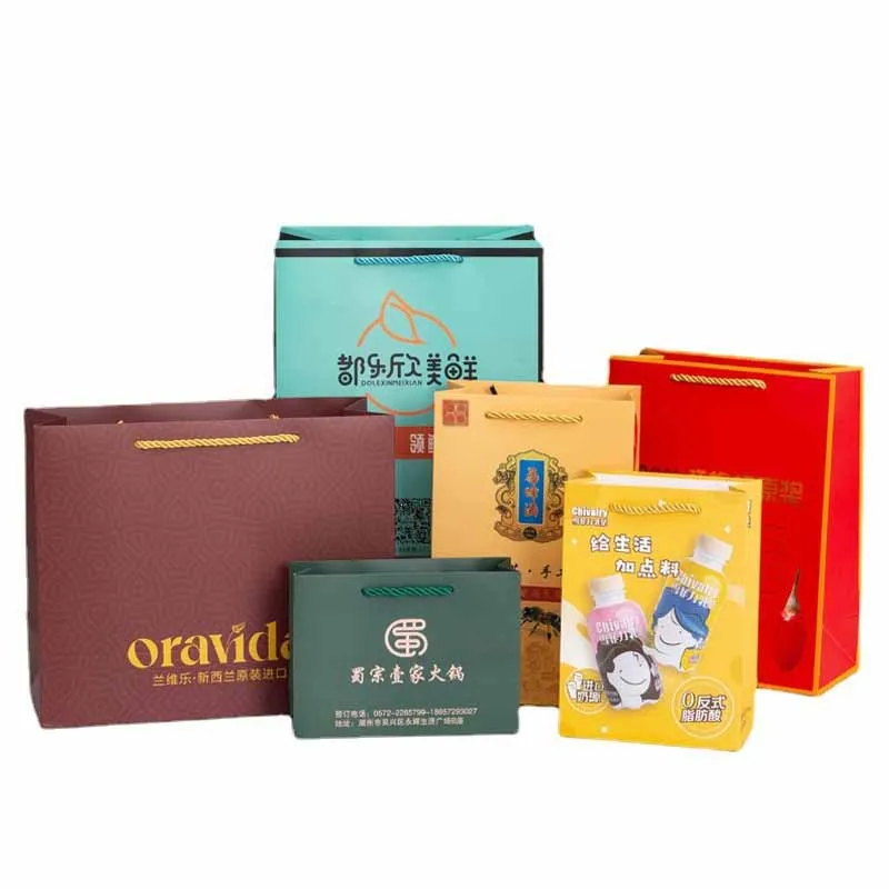 حقيبة ورق للبطاقات البيضاء المخصصة للمؤسسات المباشرة مع حقيبة ملابس اختيارية ختم كرافت أصفر وأبيض