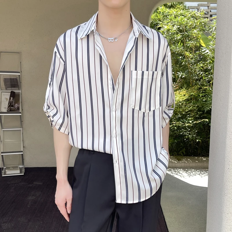 

Summer 2023 Men's Casual Loose Fit Ice Silk Stripe ort Sve irt Youthful Trendy Print Polyester Blend Non-Ironed Treaent