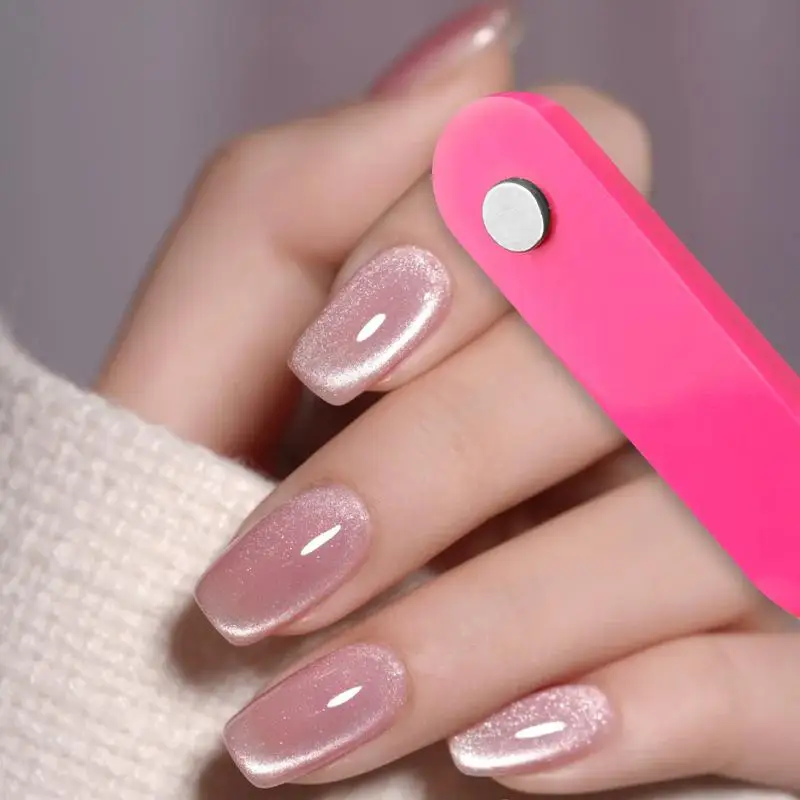 Outil magnétique haute puissance pour des créations de vernis gel effet œil de chat captivantes