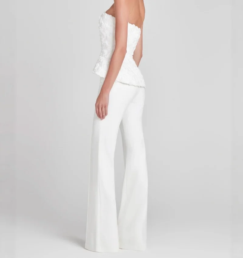 ชุดเซ็ทกางเกงขายาวทรงตรงเอวสูงสุดหรูหราแบบสั่งตัดพิเศษ เสื้อกั๊กสั้นทรงเข้ารูปเปิดไหล่ประดับดอกไม้ 3 มิติ สไตล์เก๋ไก๋ ชุดใหม่สำหรับงานปาร์ตี้และคลับ