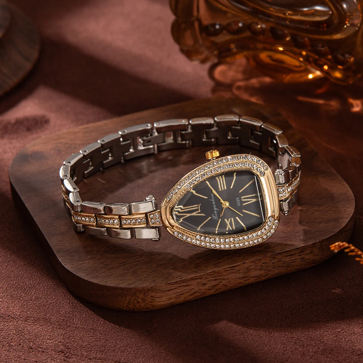 ساعة يد نسائية أنيقة - ساعة كوارتز ريترو على شكل دمعة كوارتز بمينا روماني بتصميم علامة تجارية فاخرة وإكسسوارات عطلة هدية #3