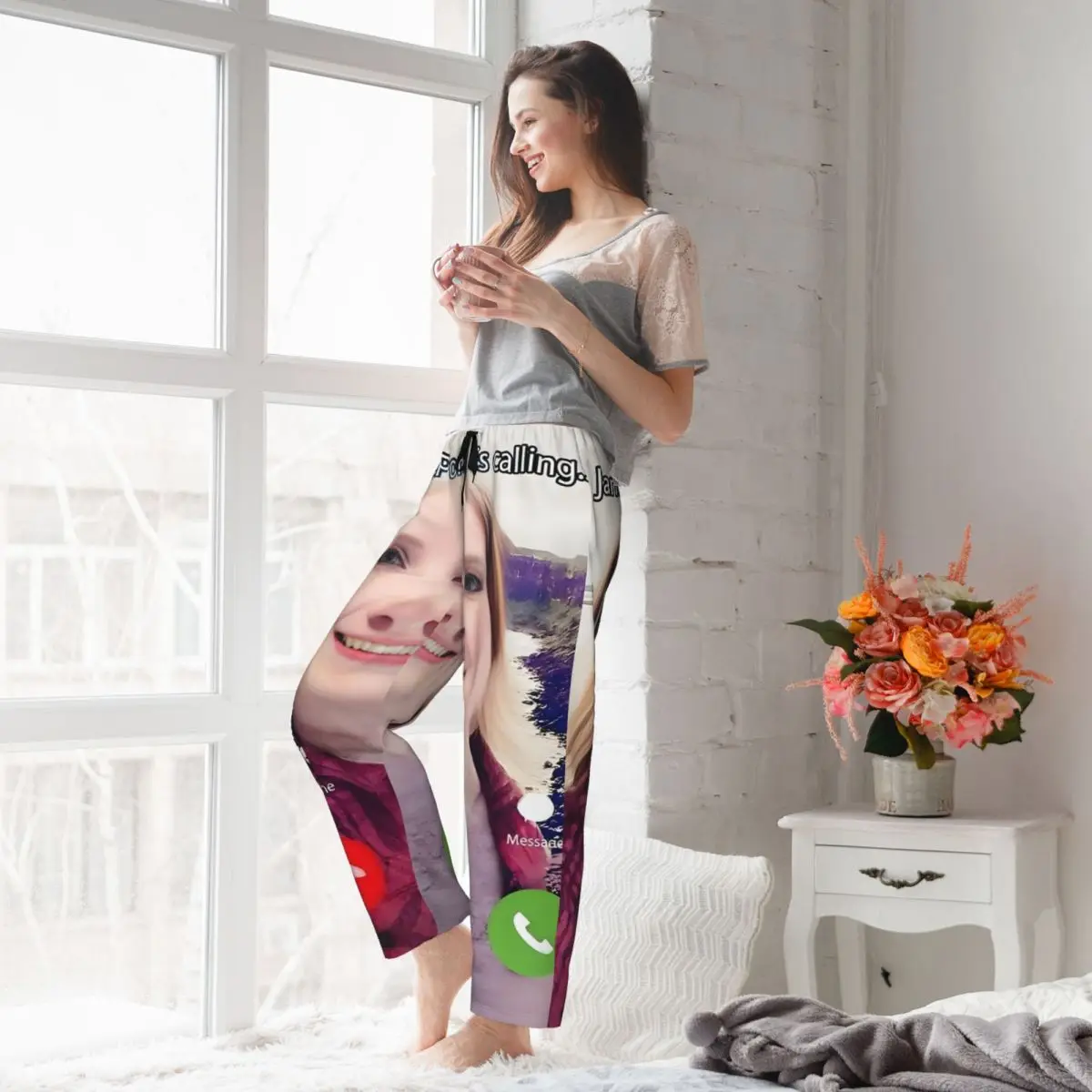 カスタムプリント「ジョン・ポークが呼んでいる」女性用パジャマパンツ、面白い豚柄スリープウェア、ポケット付きボトムス