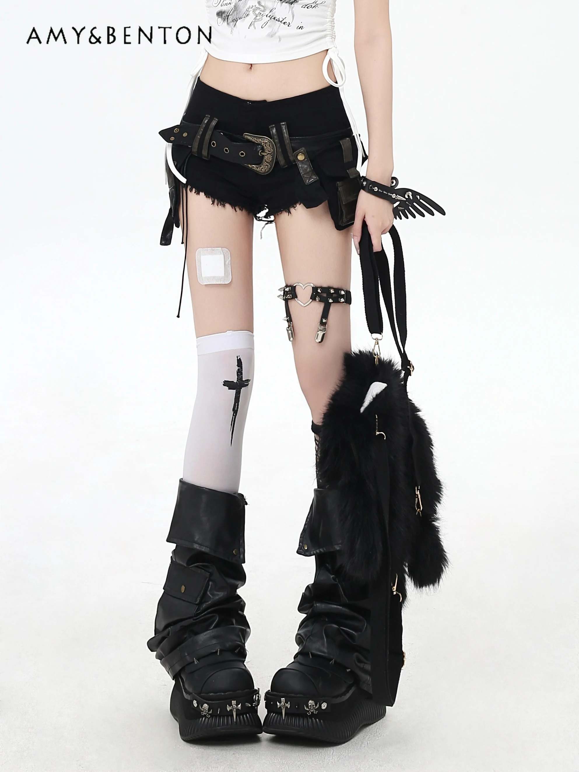 American Retro Spice Girl Leather Belt Do Old Washed Jeans Summer New Punk Style Subculture Y2K Shorts Women Goth Womens Shorts