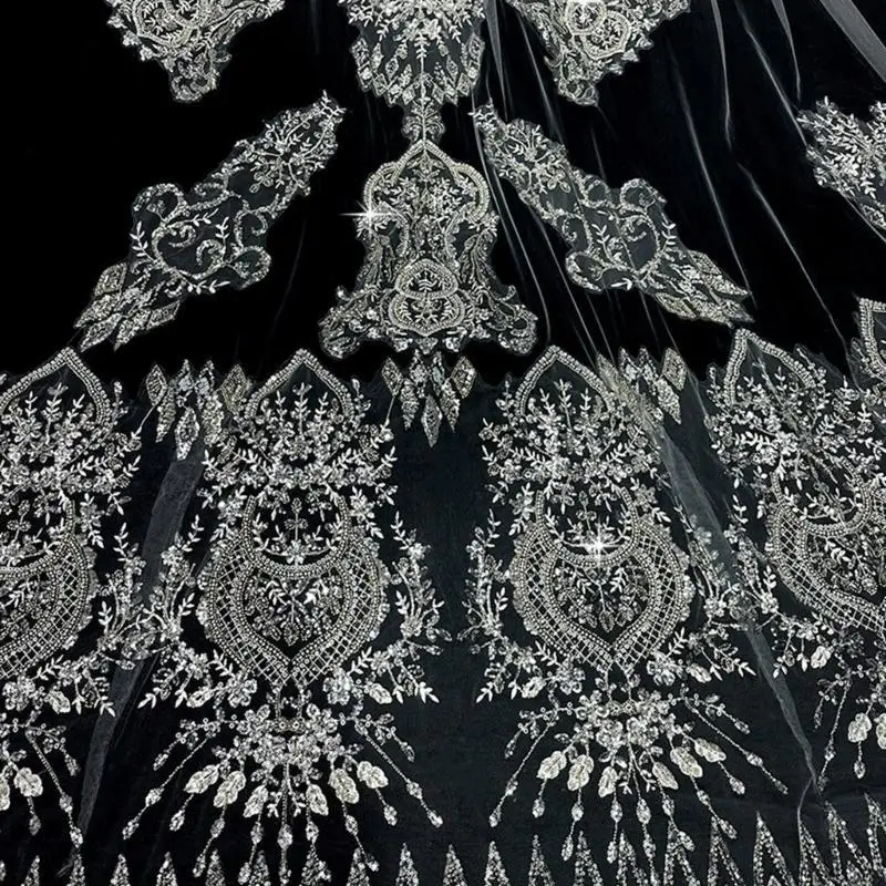 a52e-cathedral-lonse-veil-ceremonies-mariage-elegantes-veil-mariee-avec-peigne