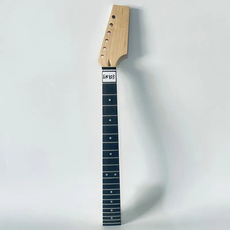 EN823 Uncut Headstock ST Model  Electric Guitar Neck 6 String Maple With Tosewood 22 Frets  for DIY Guitar Part