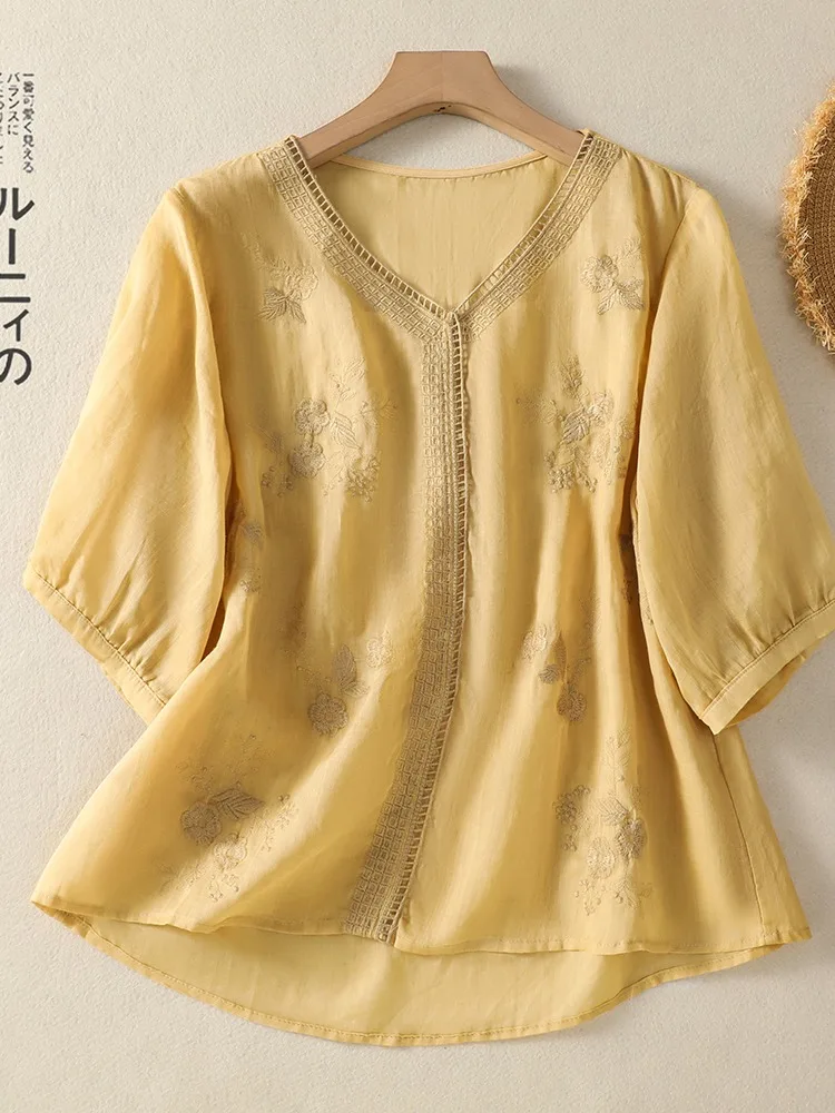 

Elegant Embroidered Cotton Linen V-neck Shirt Women Summer Thin Age-defying Short-sleeve Pullover Top Fashionable Momwear