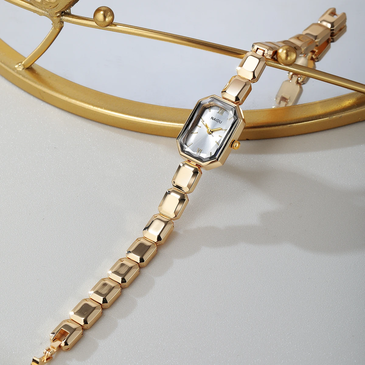 Gold Casual Fashion Simple Watch