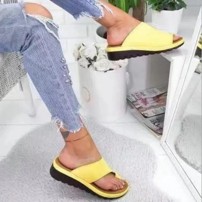 Women Slippers Summer New Fashionable and Comfortable Thick Soled Women Casual Soft Orthopedic Bunion Correction Slippers