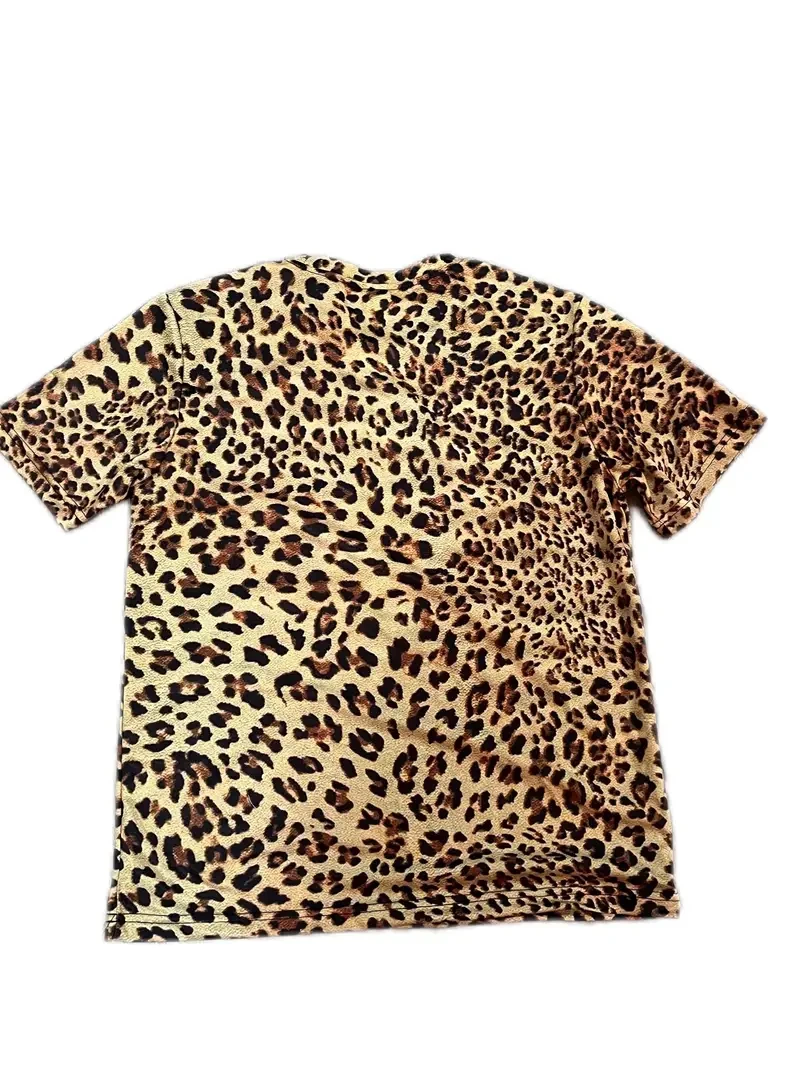 Fashion leopard print round neck short sleeve men\'s t-shirt, perfect for spring and summer outdoor leisure activities