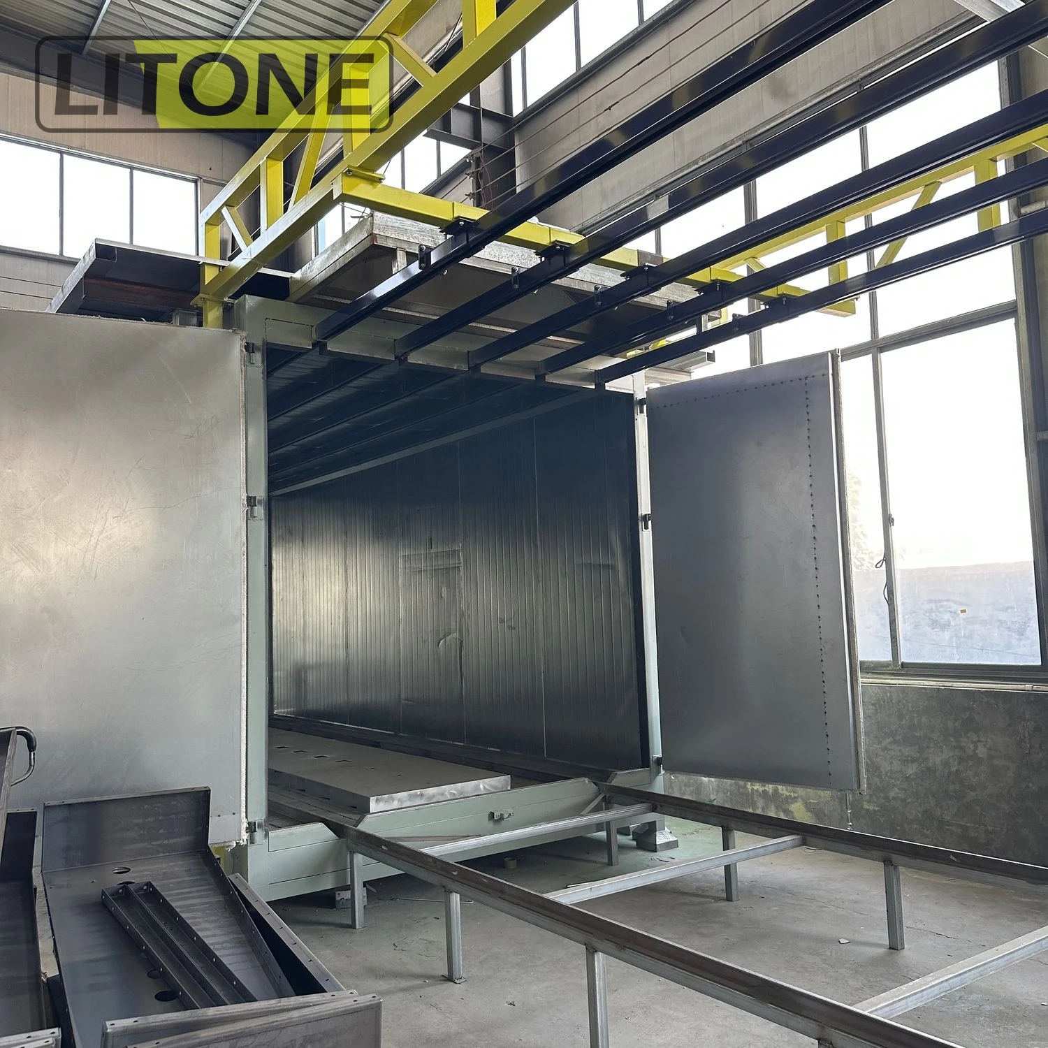 Suspended Hanging Type Chain Overhead Trolley Automatic Electrostatic Powder Coating Stainless Steel Conveyor System Equipment