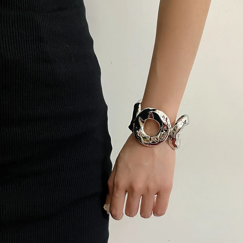 

Bobokiki Jewelry New Fashion Exaggerated Hollow Ring Titanium Palace Luxury Retro Open Bracelet.