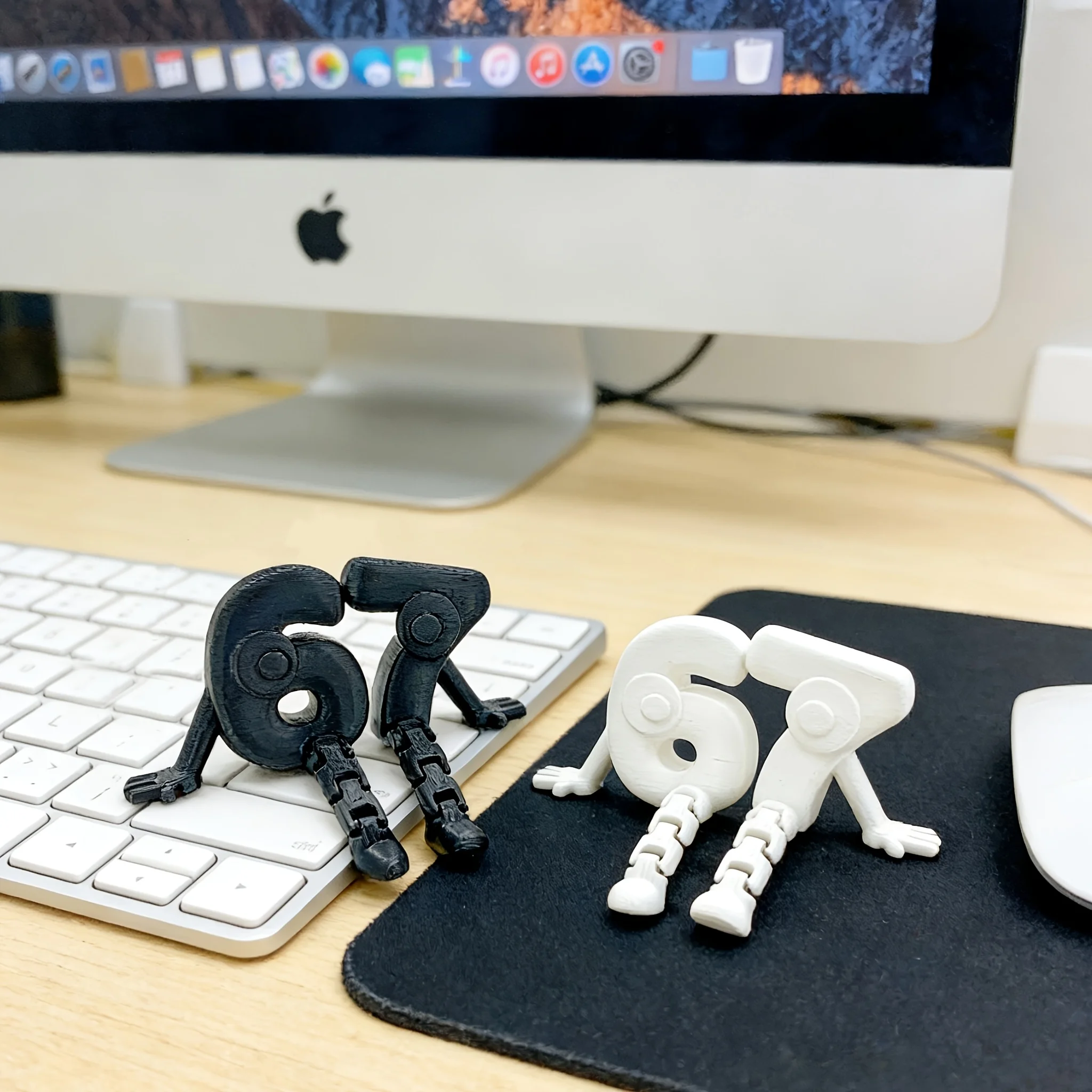 1/2pcs 3D printed cute round style 67 partners round shape cute double matched with small hands and feet digital home decoration