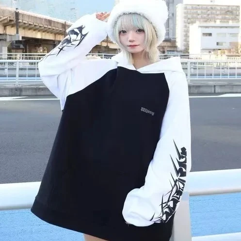 

Japanese Original New Black White Color Matching Loose Sweatshirt Sweet Girl Print Hooded Long-sleeved Mine Subculture Hoodies