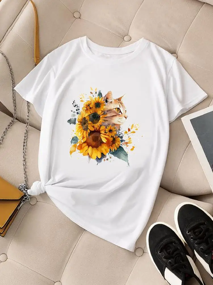 

Cat Flower Lovely Floral Trend T Shirt Clothing Women Fashion Casual Print Top Short Sleeve Lady O-neck Graphic Tee T-shirt