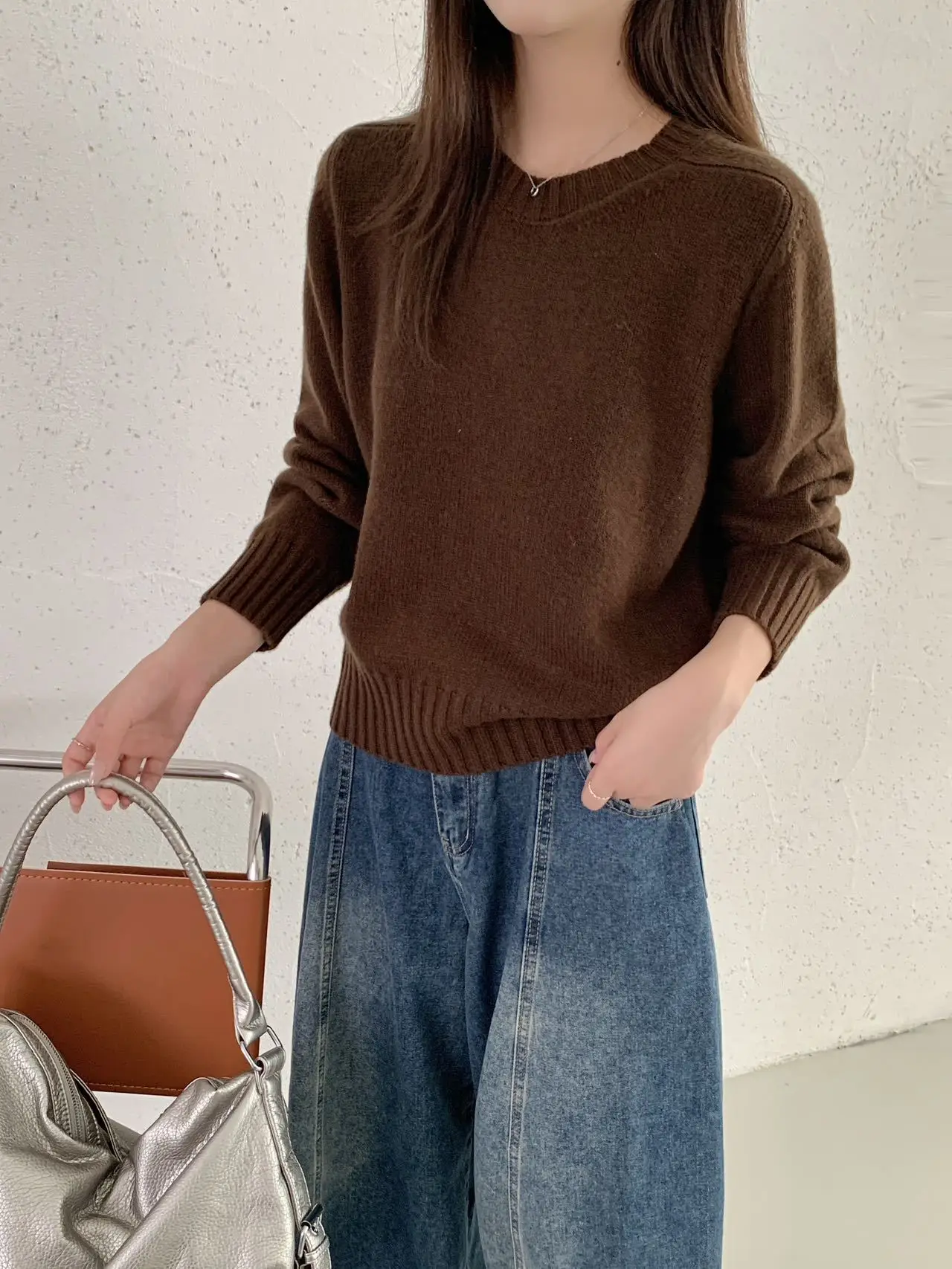 순모 스웨터, 한국 미니멀리스트 피치 네크라인, 솔리드 컬러, 클린 에디션, 울 니트 스웨터