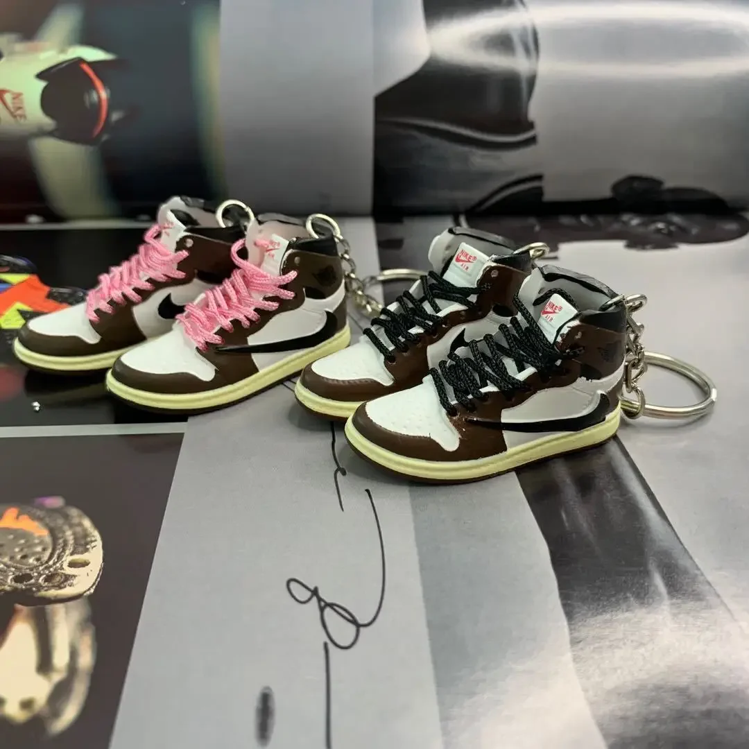 1st generation AJes keychain 3D three-dimensional sneaker model creative and personalized couple gift