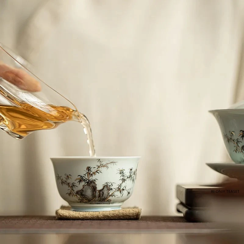 

1 Pc Chinese Blue and White Ceramic Tea Cup Handmade Landscape Bamboo Leaf Teacup Porcelain Tea Bowl Teaware Master Cup 130ml