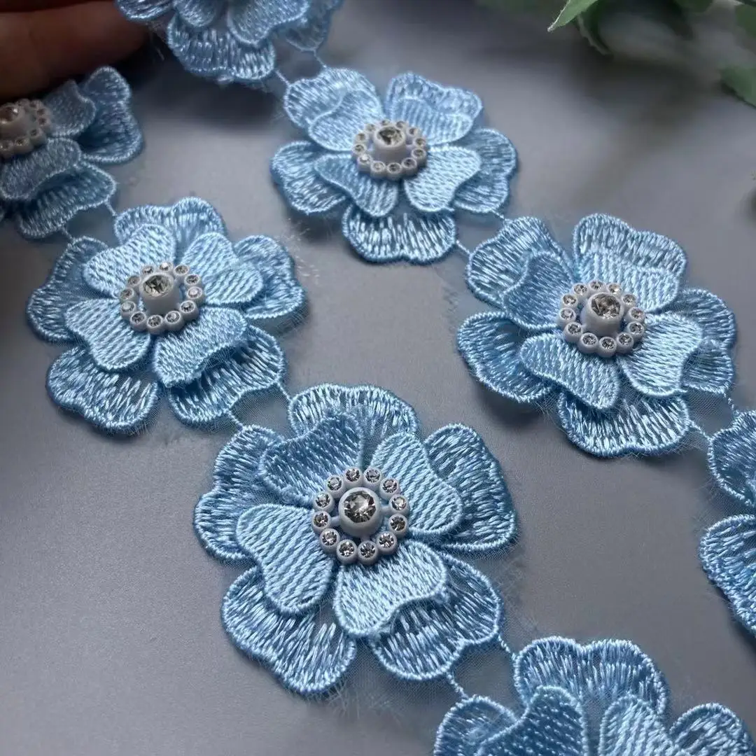 10Pcs/Lot Blue Petal Flower Organza Haftowana tkanina Koronkowa naszywka Wykończenie ubrań 3D Frezowanie Kwiat Suknia ślubna Diy Aplikacja