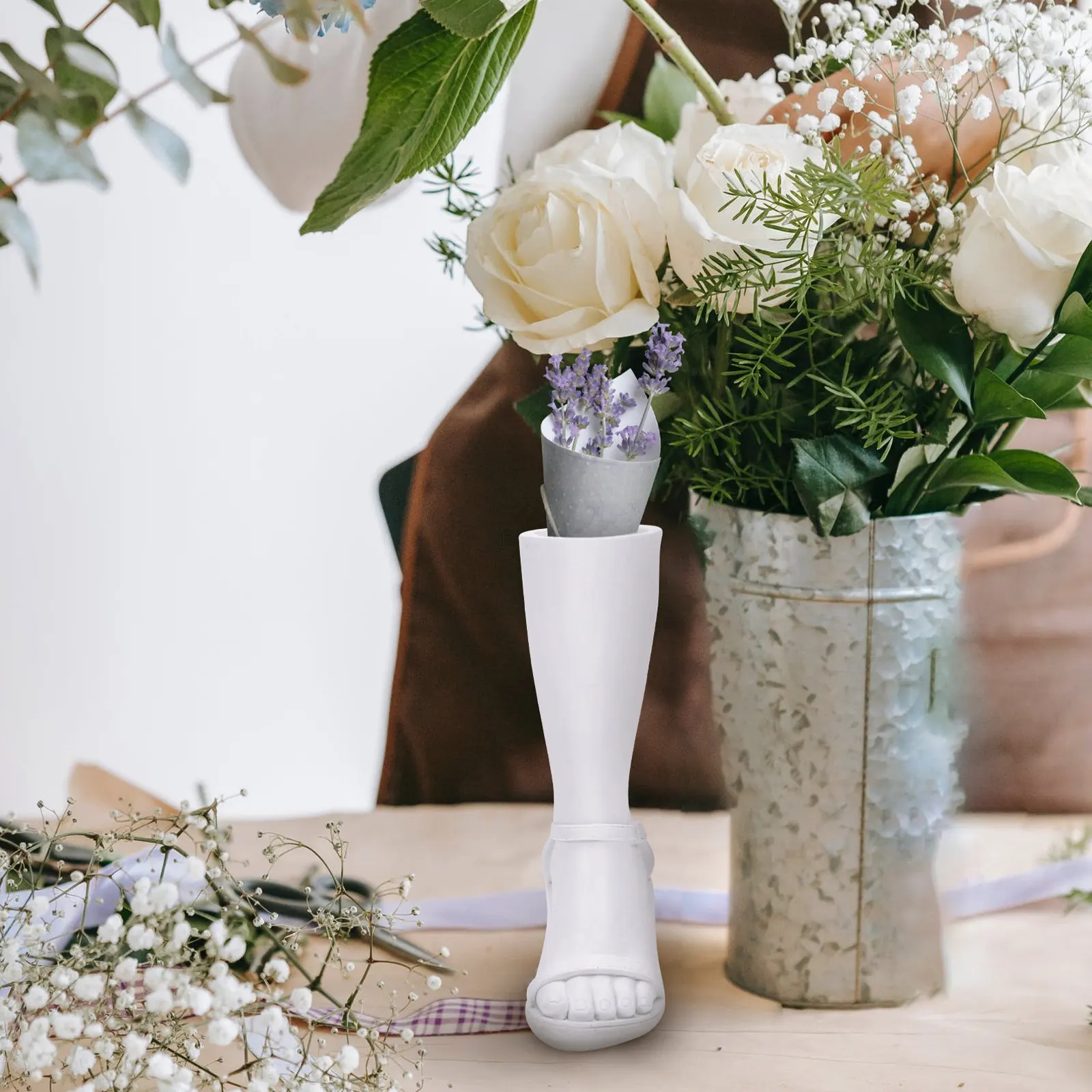 Resin High Heels Vase Creative Flower Container for Bedroom Entrance Coffee Shop Party Decor Modern Desktop Ornament Exquisite