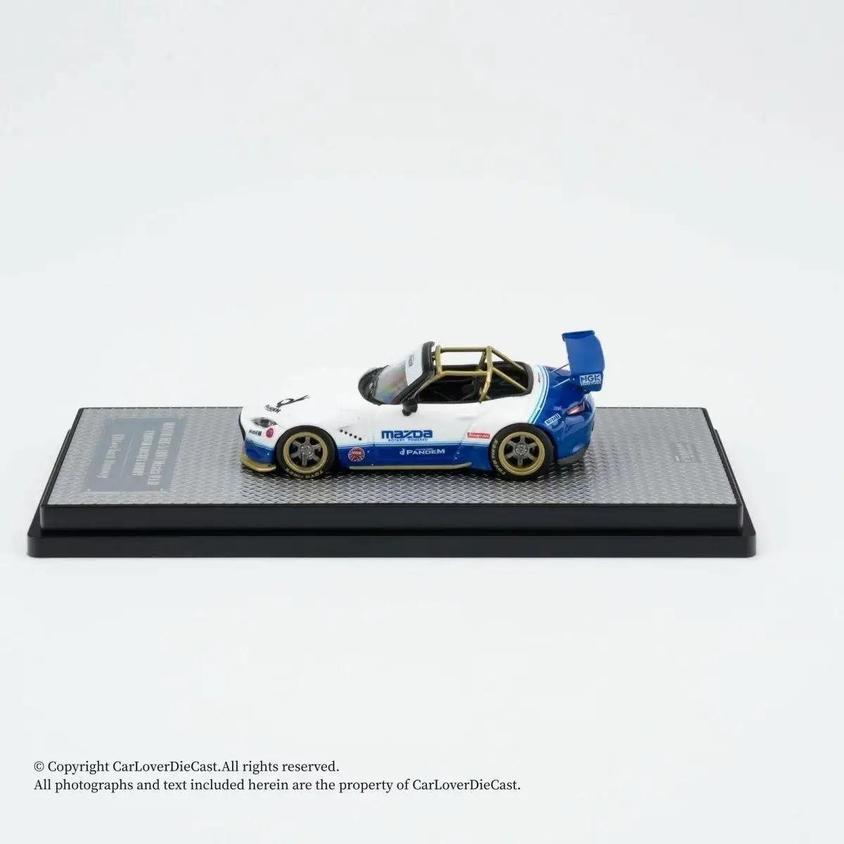 Diecast INNO 1:64 Scale Mazda MX-5 ND Rocket Rabbit Pandem Alloy Car Model