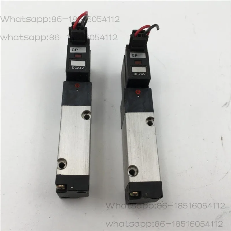 Solenoid valve A180-4E1-CPLL-26W A180-4E1 DC24V physical picture