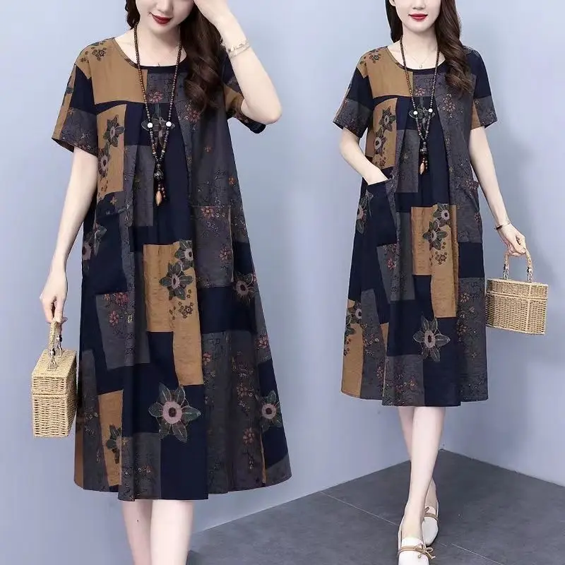 

2024 New Summer Commuting Korean Edition Fashion Casual Dresses Oversized Round Neck Print Geometric Pocket Women's Midi Dress