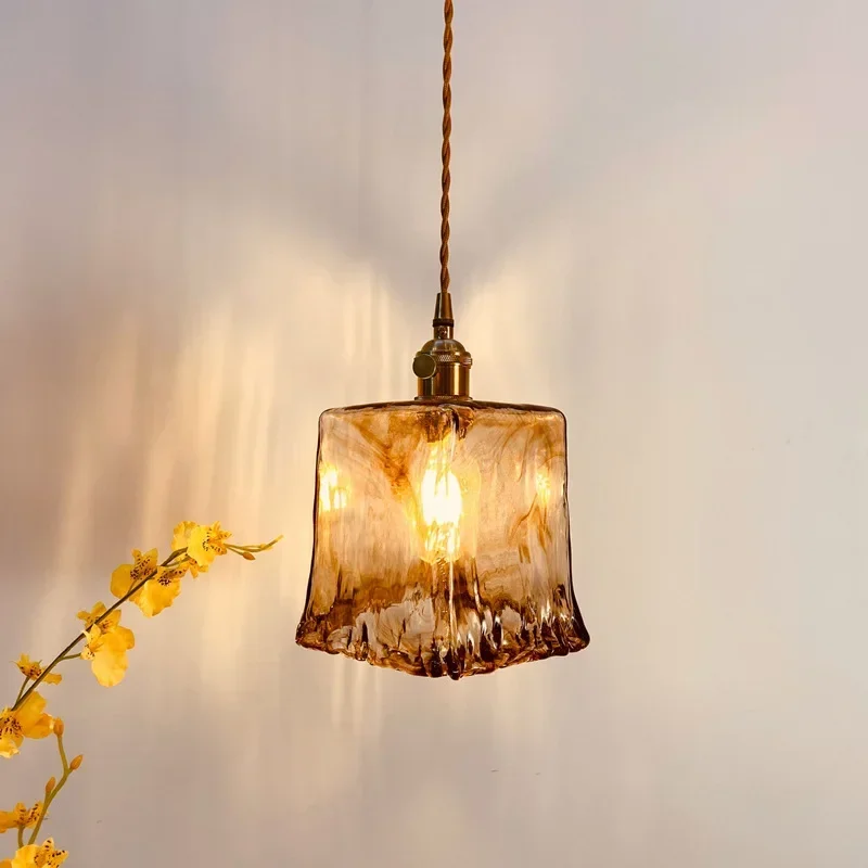 Retro Amber Glass Pendant Lamp LED E27 Hanging Light for Kitchen Island Living Bedroom Bedside Home Decor Indoor Lighting Lustre