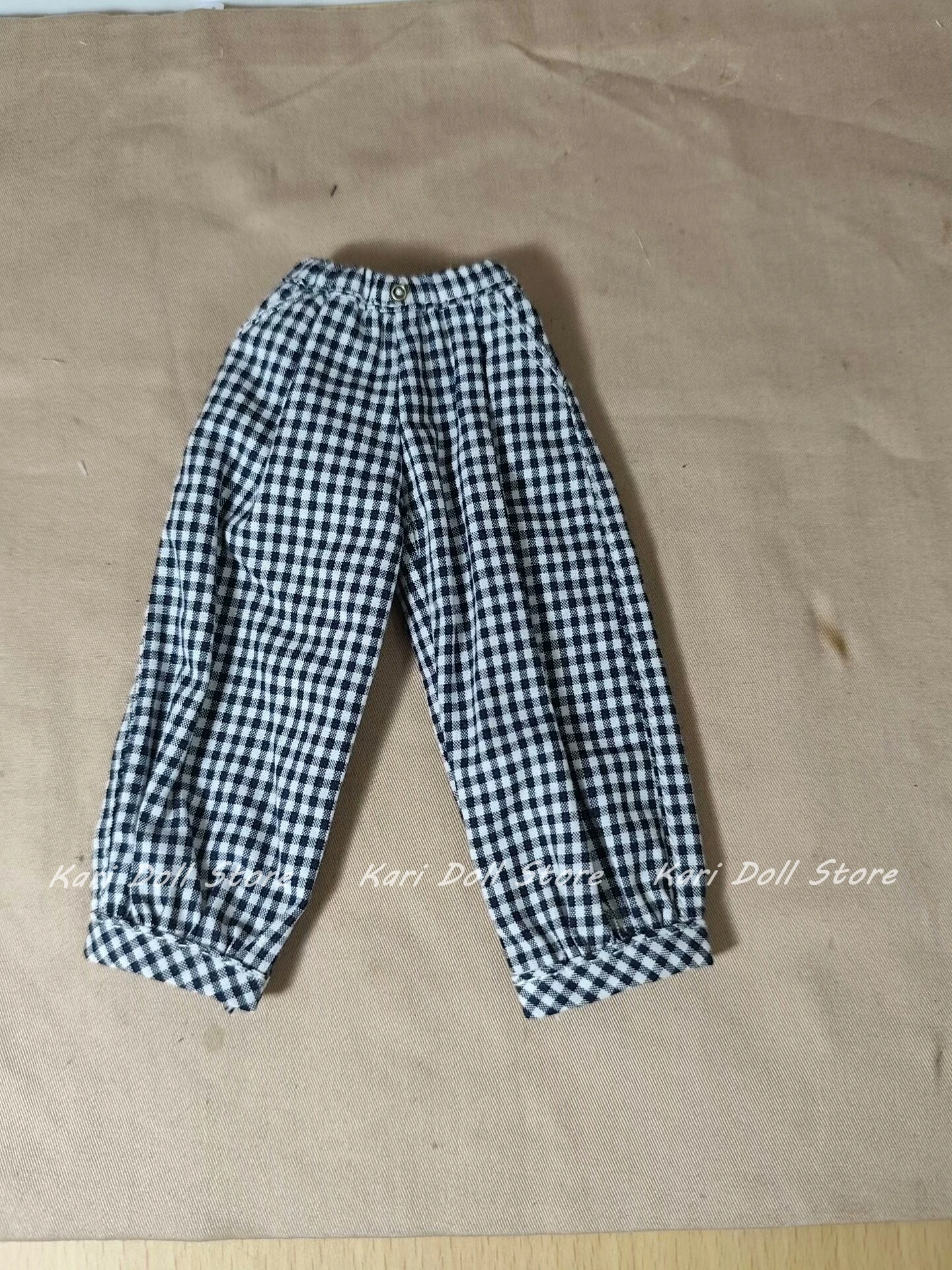 Kari Doll Vestiti e gonne Set a quadretti in bianco e nero per la bambola Landazz Landoudou