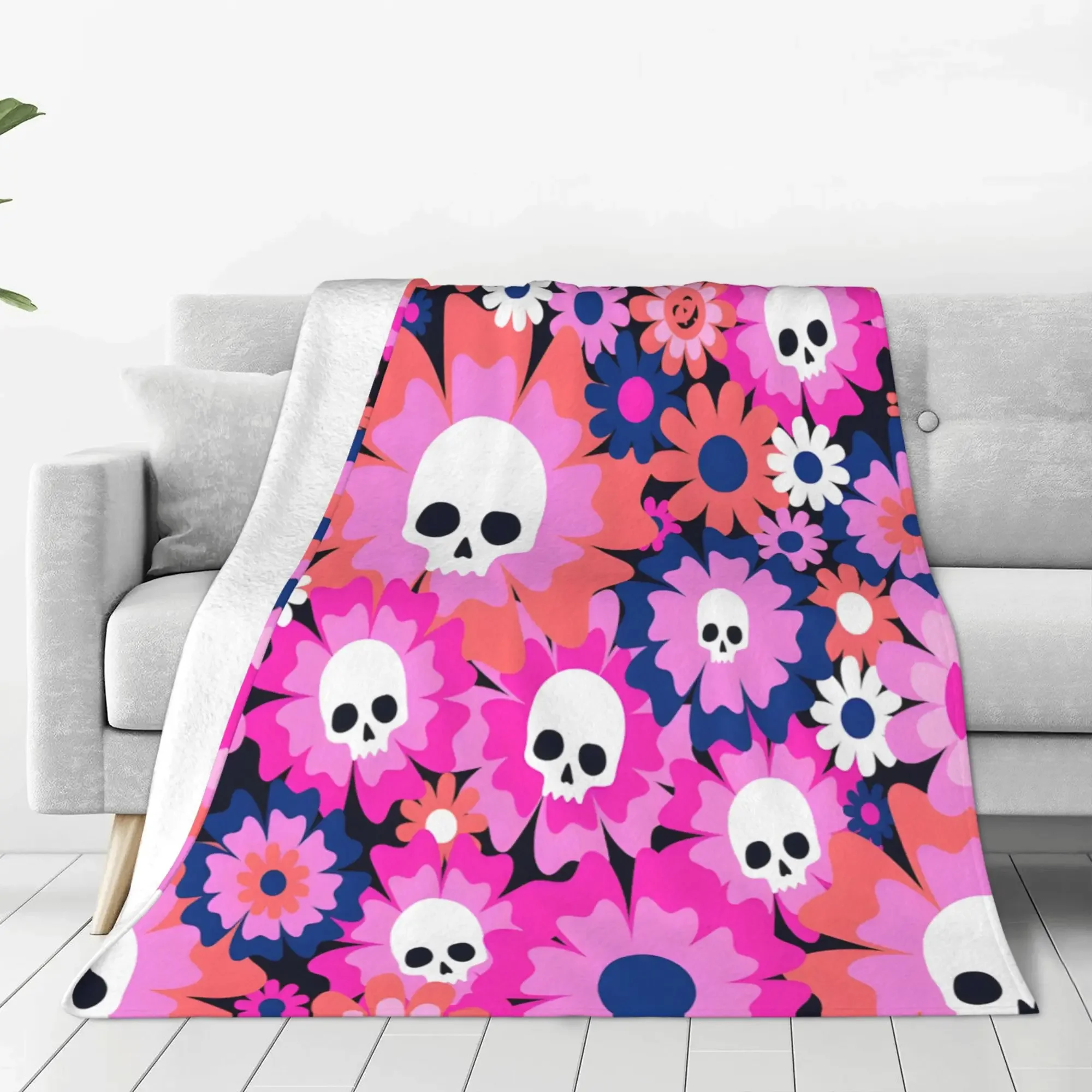 Halloween Skull Crush Flannel Blanket, warm and lightweight, suitable for office sofa bedroom