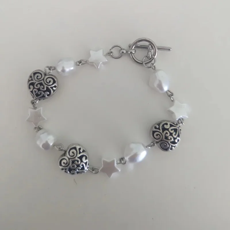 Pearly beaded heart white  bracelet | Flirty jewelry | friendship gift，pure handmade，easy to wear, with any clothing