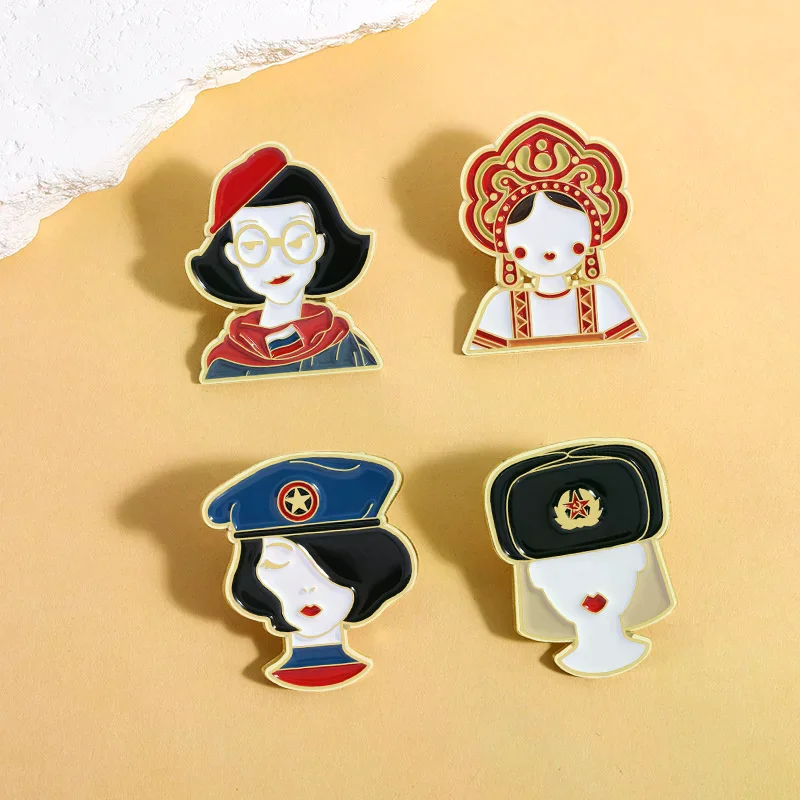 الكرتون الروسية فتاة الملابس الوطنية مع النظارات الشمسية المينا دبوس الجنود الروسية الصورة الرمزية بروش شارة التلبيب مجوهرات هدية