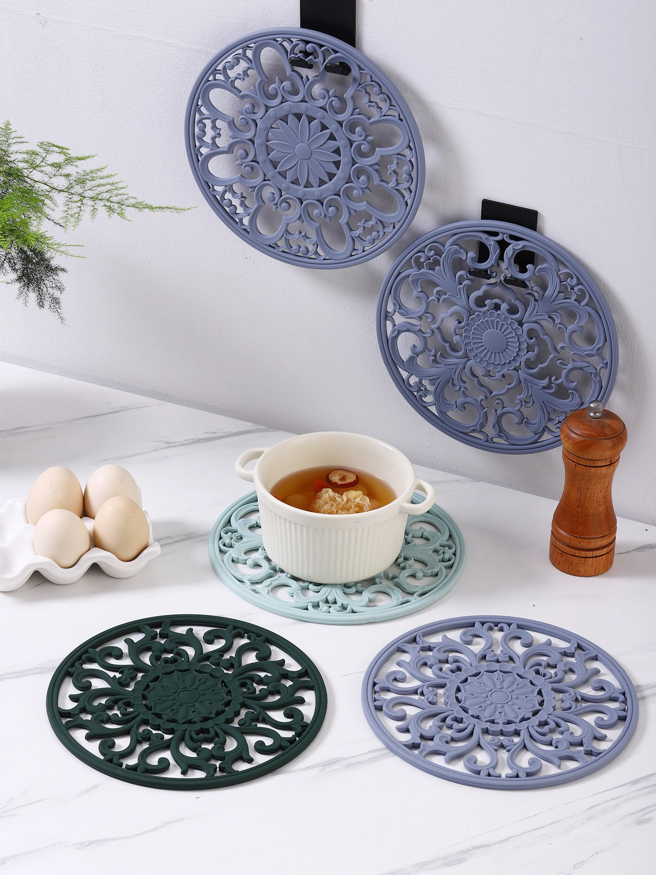 Thumbnail 4 - #30 Cheap Placemats Worth Buying