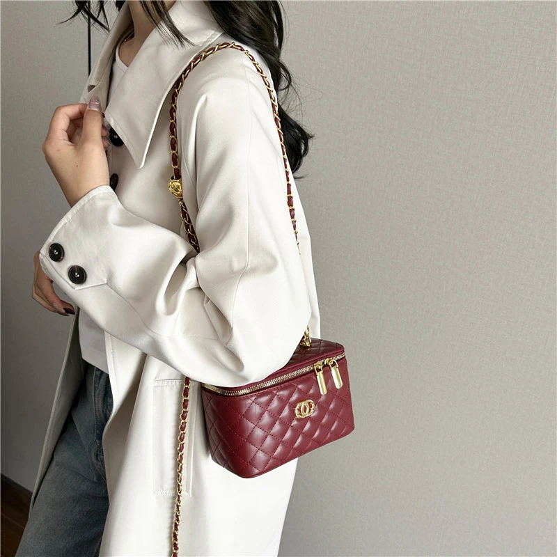 

Multi purpose Crossbody Bag for Travel Office Daily Use Faux Suede Material Spacious Multiple Compartments