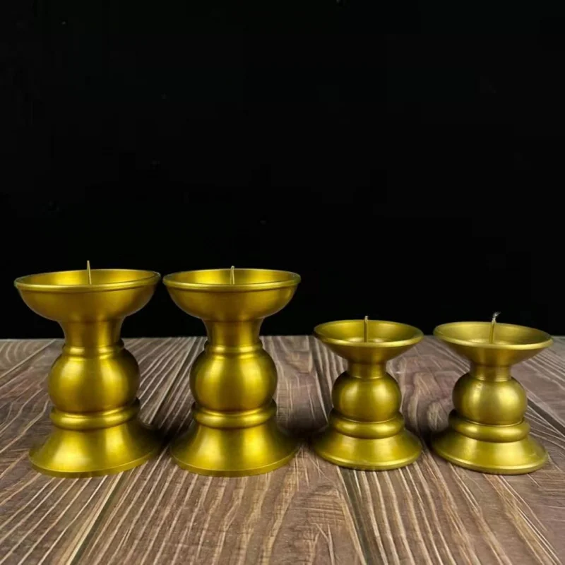 A pair of vintage Chinese-style brass candle for worshiping Buddha and Guan Gong, butter holders, long-lasting lamp