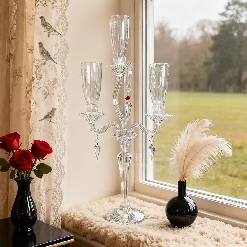 Glass Three Slot Candelabra With Red Accent Crystal Charms for French Villa Restaurant Holiday Party Table Centerpiece